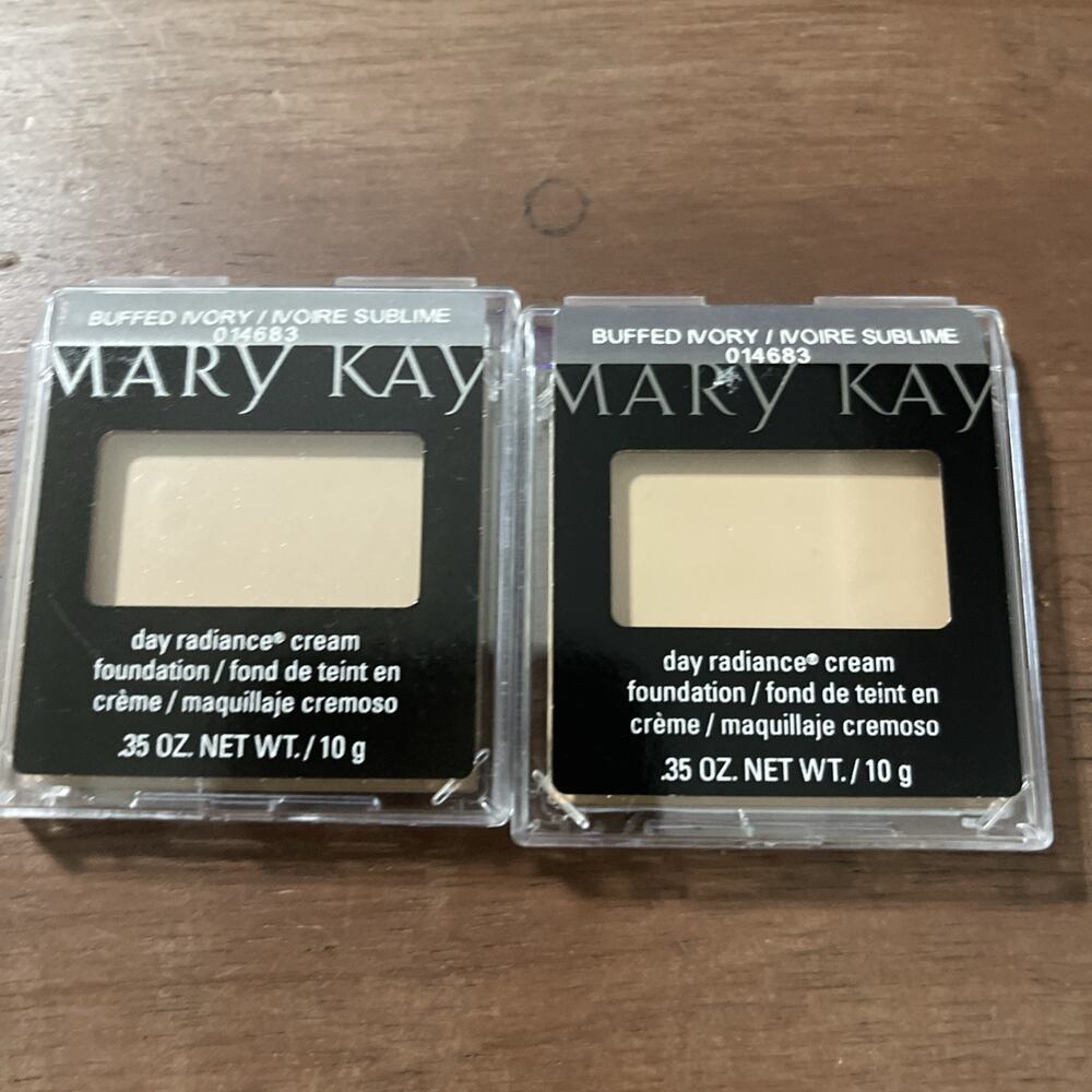 TWO - Mary Kay BUFFED IVORY Day Radiance Cream Foundation 014683 NOS NEW